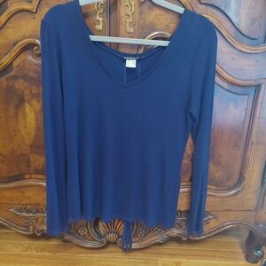 Venus long sleeved blue top